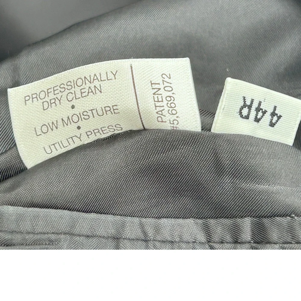 Hart Schaffner Marx Gold Trumpeter Navy Wool Blazer Sport Coat 44R USA